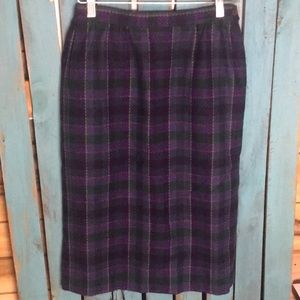 Vintage 80s Pendleton purple and green tartan plaid wool skirt size 6 26.5” long